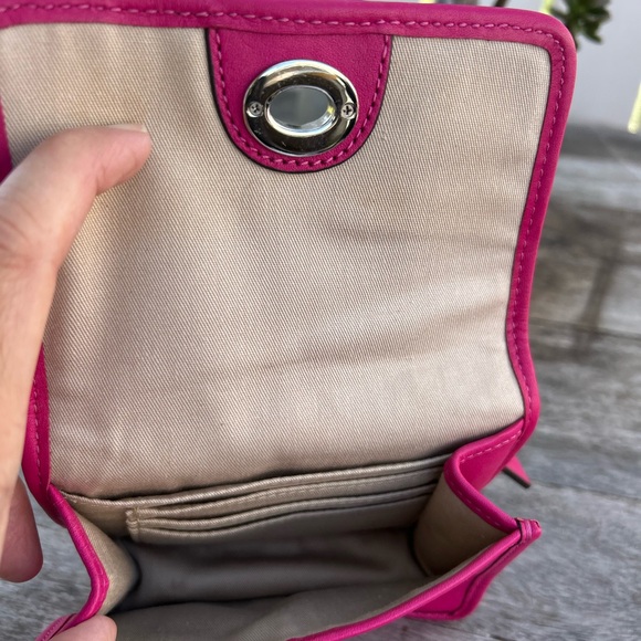 Coach 48005 Legacy mini Women’s Fuchsia Leather Crossbody Bag super cute - Picture 12 of 12